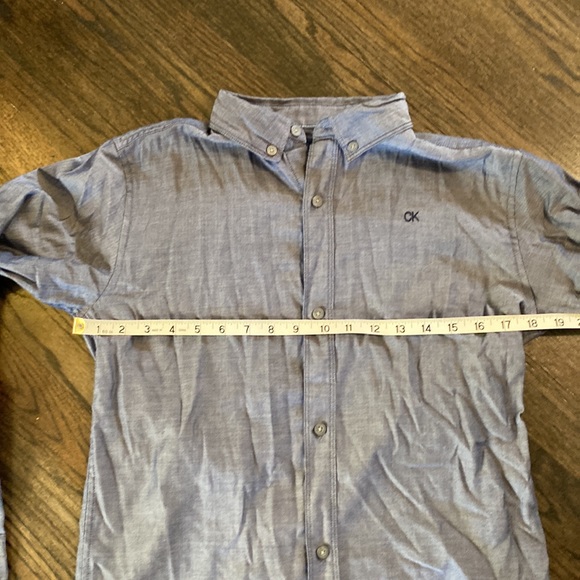 Calvin Klein Chambray Blue Button Down shirt XL - Picture 4 of 10